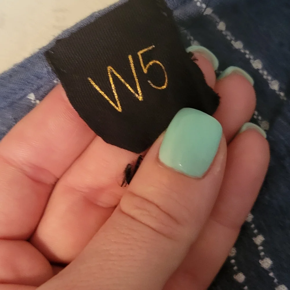 W5 top - Picture 3 of 5